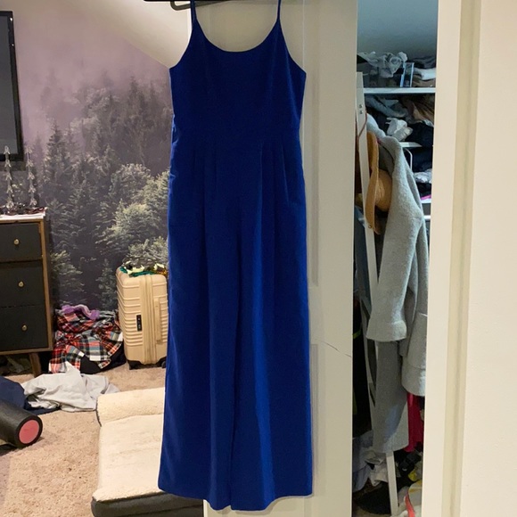 NWT GRACIA Jumpsuit with pockets and cute V detail on the back. - Picture 1 of 5